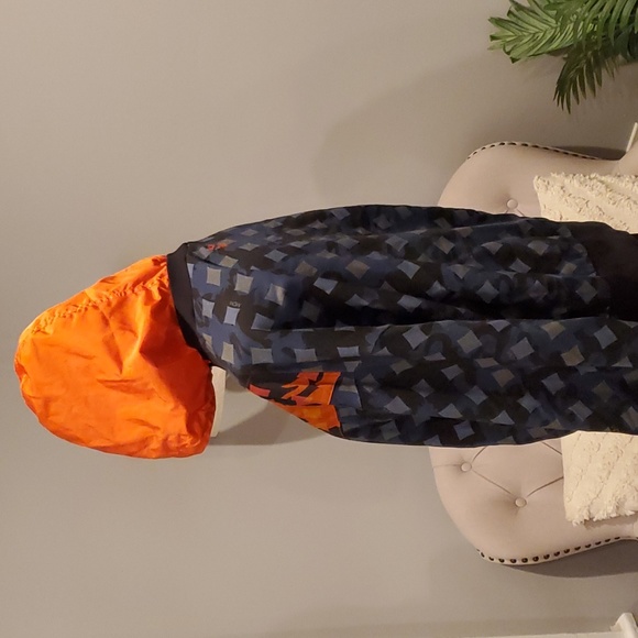 MCM Camo Hoodie Jacket - Picture 10 of 12